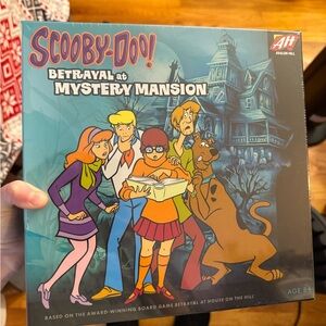 Scooby Doo Betrayal Mansion Game NEW